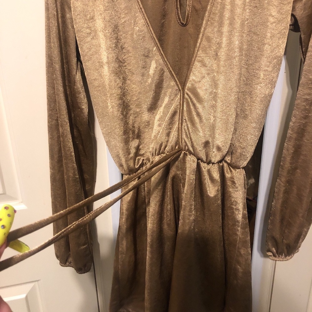 GOLD ROMPER - Picture 3 of 4